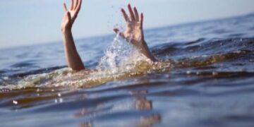 Shënohen 3 viktima nga mbytja në det, brenda 10 minutash