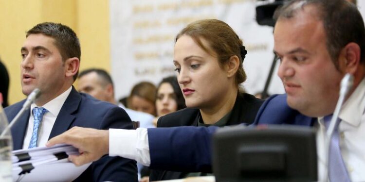 “Hetimi” i Saimir Tahirit nga tre prokurorë që mund të merren të pandehur… e ka emrin krim?!