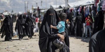 Kthimi i shqiptarëve nga kampet në Siri/ Rama: Të riatdhesuarit do kenë një periudhë karantinimi! 2 persona refuzuan të ktheheshin sepse…! U rrezikua edhe jeta e personave të përfshirë në operacion