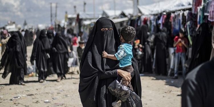 Kthimi i shqiptarëve nga kampet në Siri/ Rama: Të riatdhesuarit do kenë një periudhë karantinimi! 2 persona refuzuan të ktheheshin sepse…! U rrezikua edhe jeta e personave të përfshirë në operacion