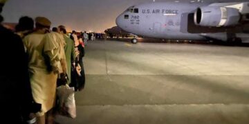 Sulmi terrorist në aeroportin e Kabulit: 60 viktima,11 marinsa amerikanë dhe një mjek i Marinës