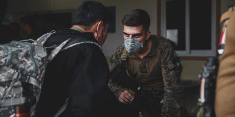 Reagon e shqetësuar Ambasada Amerikane në Kabul: Nuk garantojmë dot kalim të sigurt në aeroport