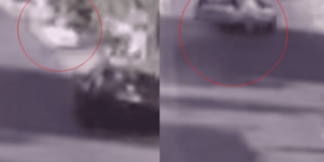 Me shpejtësi skëterrë u përplas pas murit dhe ‘fluturoi’ në ajër teksa po parakalonte 2 makina, dalin pamjet e aksidentit tragjik që i mori jetën 38-vjeçarit në Lezhë (Video)