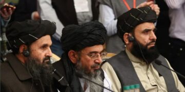 Komandantët veteranë afganë hidhen në aksion: Kërkojnë bisedime me talebanët, ja çfarë synojnë
