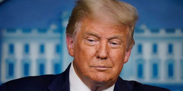 Talebanët morën nën kontroll Kabulin/ Shpërthen Donald Trump: Turp të shohim flamurin e tyre mbi…