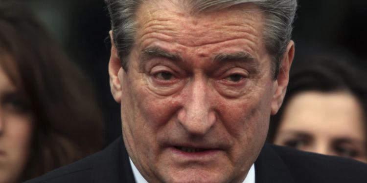 Si ka vjedhur Sali Berisha me tre xhepat e tij