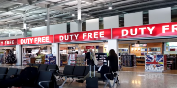 Gjyqtarja e listës së zezë Mimoza Brahimi përjashtohet nga drejtësia si e korruptuar, e rekrutuan Gjin Gjoni dhe Monika Kryemadhi për dëbimin e amerikanëve nga Rinasi