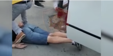 Artan Hoxha ngre pikëpyetje për arrestimin në Durrës: Mitrolozin dhe pistoletat i kanë “vegla” pune, po 2 laptopët për çfarë u janë dashur?