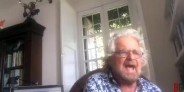 Pse e bëtë Kosovën kaq të vetmuar?! Gazetari italian: Kurti si Pepe Grillo dhe “5 yjet” në Itali, shpejt drejt rrënimit