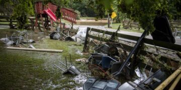 Përmbytjet në Tennessee të SHBA-së, 10 persona humbin jetën, mes tyre 2 foshnja