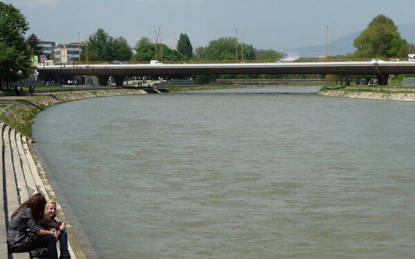 A mund të ndërtojë Kina një rrugë lundruese nga Ballkani në Europë