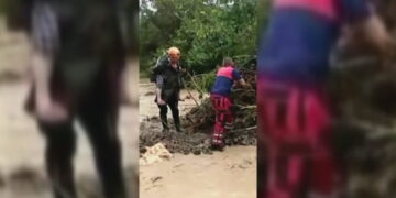 Pas zjarreve, Turqia përfshihet nga përmbytjet