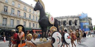 Shqiptarët bënë luftën e Trojës… e lëvdohen grekët