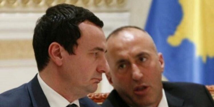 “A nuk ke turp? Po na përdhos gjakun e Dëshmorëve”! Haradinaj shpërthen keq kundër Kurtit: U talle me mjekët dhe policët, të paktën siguro arkivole për qytetarët që po vdesin të pambrojtur me dhjetra çdo ditë