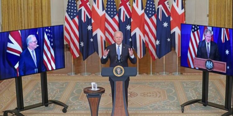 Franca merr vendimin e papritur, tërheq ambasadorët nga SHBA dhe Australi