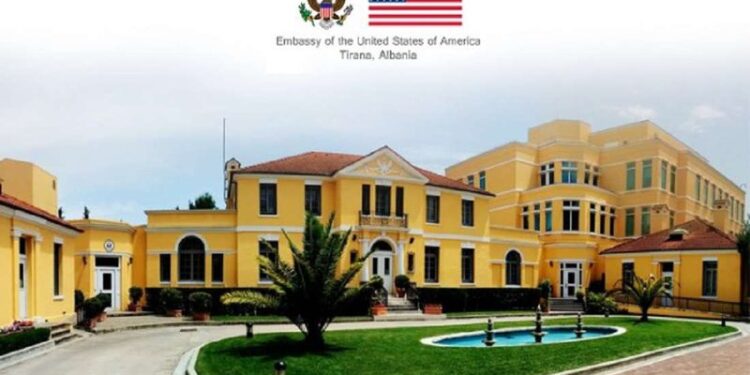 Ambasada e SHBA thërret deputetët demokratë për dosjet korruptive të Sali Berishës, zbardhen informacionet nga takimet