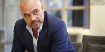 “U bënë vite që prisni, a është frustruese”?!  Kryeministri Rama flet për hapjen e negociatave: Ka pengesa por s’ke ç’i bën, kjo është alternativa e vetme!