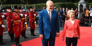 Presidentja e KE-së reagon menjëherë pas takimit me kryeministrin Rama: Mesazhi im është i qartë!