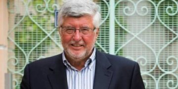 Ish-ambasadori grek: Së shpejti do njohim Kosovën. Por ndalohet bashkimi i saj me cilindo shtet fqinj (kuptohet me Shqipërinë)