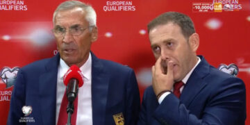 “Nuk kemi vdekur akoma”! Reja gjen fajtorin: Arbitrimi la për të dëshiruar, kishim penallti për Manajn