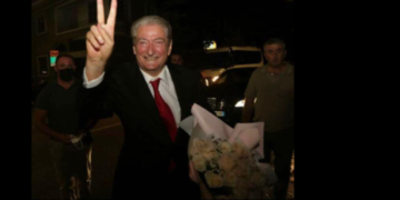 Sali Berisha sulmon Bashën: Ish-kryetari sot shpalli non-grata bazën e partisë