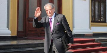 “U shkel statuti për largimin e Berishës”, FRPD mbledh firmat për referendum pa vullnetin e kryetarit Belind Këlliçi