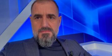 Çim Peku bën zbulimin e fundit: Basha u pajis me vizë diplomatike pas përjashtimit të Berishës, tani mund të udhëtojë në SHBA