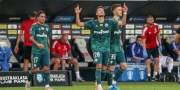 VIDEO/ Ernest MUÇI është tjetër nivel, ideon skemën te Legia, driblon 5 kundërshtarë dhe ndal topin në rrjetë