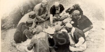 Nuk ka datë as se kush e ka shkrep këtë foto, rëndësi ka ajo çka përcjell…