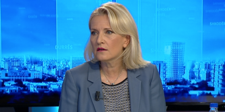 Tensionet Kosovë-Serbi, zv. presidentja e Asamblesë Parlamentare të NATO, Mimi Kodheli: Nuk na vendos kush ultimatum, KFOR është aty, s’ka për të patur konflikt!