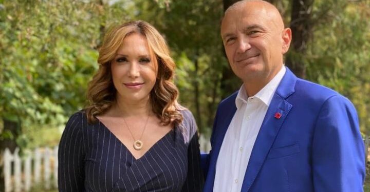 Surprizon “ameriokonia” e Berishës Kokalari: Basha do jetë kryetar edhe 1-2 javë, pastaj do e shporrim. Veç 3-4 vetë i kanë mbetur që e mbështesin