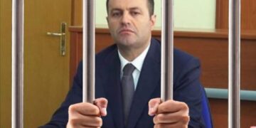 Vidhni, vidhni mos ndaloni, vetëm aman… në fund deklaroni!