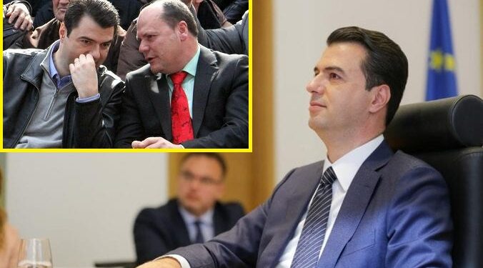 Ish anëtari i Këshillit Kombëtar: Ik sa më parë o mi ambasadash, do nisim tur takimesh në bazë. Berisha na ka sjellë demokracinë