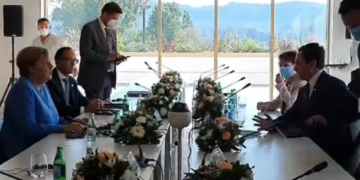 Filozofi Albin “kap mat” Angela Merkel i jep leksion se çfarë duhet të bëjnë ballkanasit: Nuk kemi pse e duam “Open Ballkan”, boll e kemi “Procesin e Berlinit”! Mjaftojnë këto 4 pika