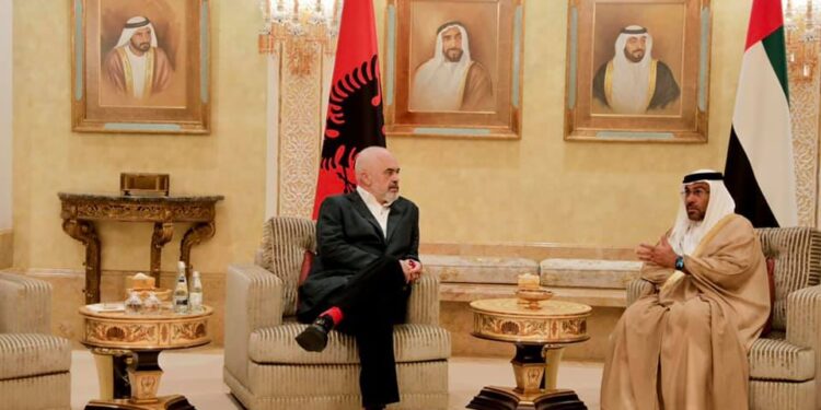 Rama njofton se është në Abu Dhabi i ftuar nderi në World Policy Conference