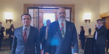 ANALIZA: Si Edi Rama rrëmbeu skenën në Prishtinë
