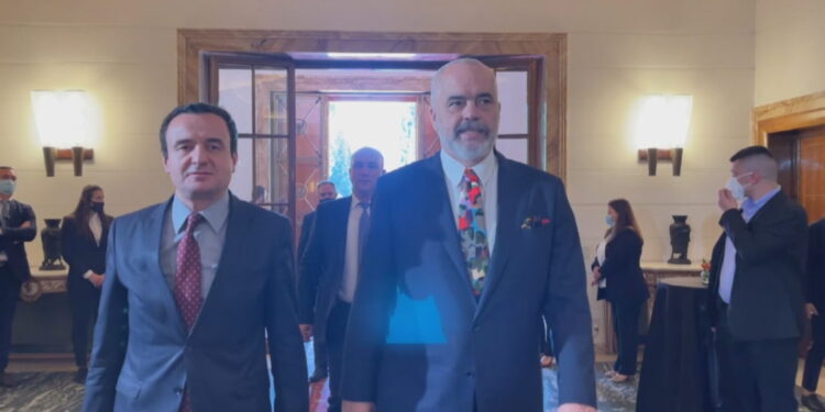ANALIZA: Si Edi Rama rrëmbeu skenën në Prishtinë