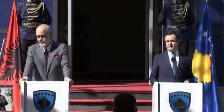 “Unë kam qëlluar të jem vëllai i madh në shtëpi, e kam mësuar që me të voglin ka gjithmonë një problem, s’të dëgjon kurrë”