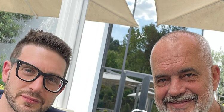 Alex Soros foto me Ramën për t’i bërë kompliment apo e ka seriozisht: Me mikun tim, lider frymëzues në gjithë botën