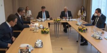 Udhëheqësi i dialogut: Nuk ka takim Kurti-Vuçiç