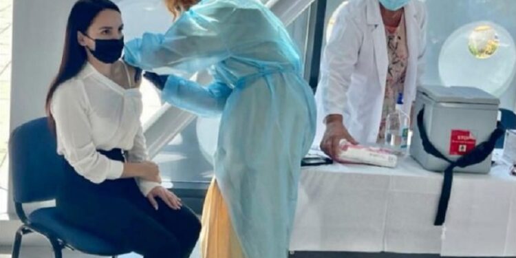 Rama kujtesë studentëve: Nuk do futeni në auditore nëse nuk vaksinoheni