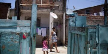 Basha “sulmon” Ramën nëpërmjet INSTAT! A po i bashkohet “luftës” së opozitës drejtoresha Elsa Dhuli?