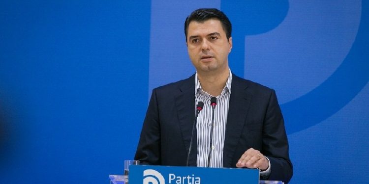 Mero Baze: Propozime për (mos)ndryshime kushtetuese