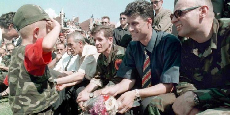 Liria dhe pushteti i pamerituar i horrave dhe i maskarenjve!