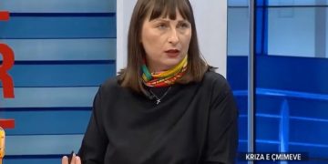 “Perla e radhës”! Ish funksionari i LSI nën hetim i publikon videon epike zv.ministres së Bujqësisë: Ka lopë 40 vjeçare që…