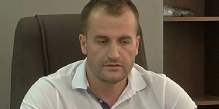 U shpall në kërkim, arrestohet pas disa orësh ish-kreu i Kadastrës së Vlorës, zbardhen detaje nga dosja që e ka fundosur