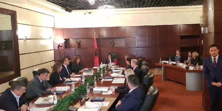 Valë padish ndaj KLGJ për të bllokuar plotësimin e Gjykatës së Lartë! Rrezikohet kompletimi i Kushtetueses