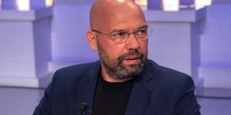 “Një tjetër rekord në politikë nga neokomunisti Lulzim”! Ylli Manjani: Bashën e paska thirrur edhe prokuroria belge, pse nuk shkon kryetari
