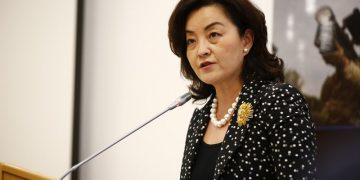 Ambasadorja Kim: Ky është një mesazh i fuqishëm për kundërshtarët tanë. S’mund të kërkonim më shumë se kaq
