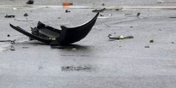 Aksident tragjik në aksin Qafë Thanë-Librazhd, autobusi përplaset me fugonin me pasagjerë, humb jetën një person